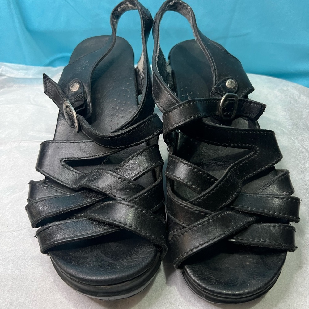 Dansko Wedge/Clog-Heel Black Sandals size 9.5/10 (40/41)
